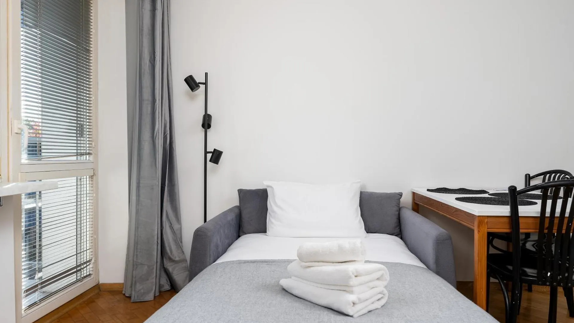 Riverside Charm Apartment Krakow Poland